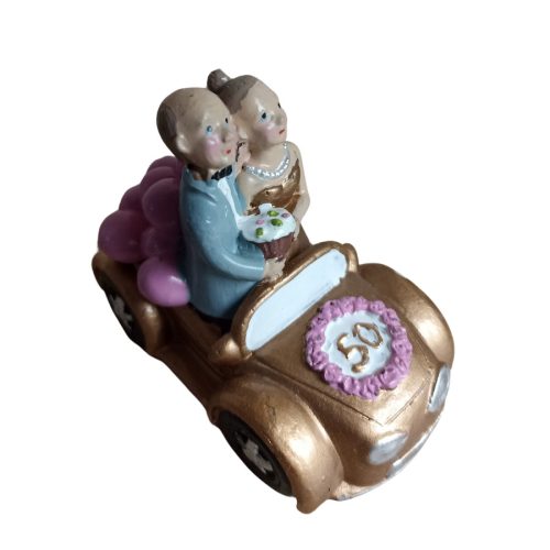 Aranylakodalmi mini tortadísz autós