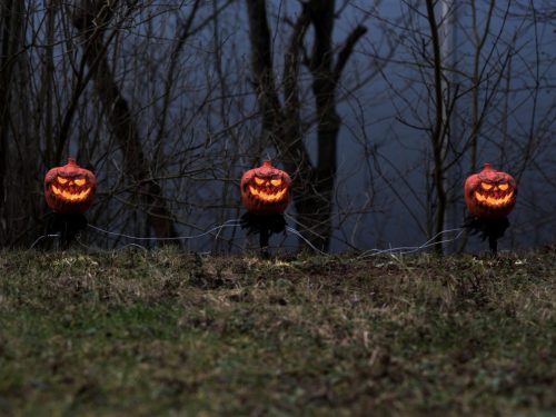 Világító tök / tökfejek - kültéri dekoráció halloweenre