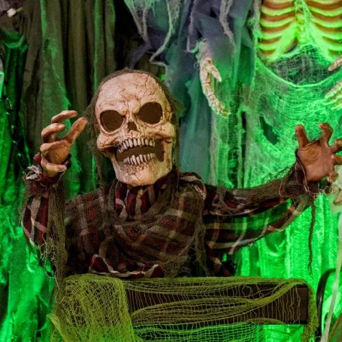 Halloweeni zombi szörnyeteg - animált, fény- és hangeffekttel