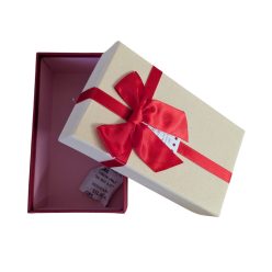 Krém - piros díszdoboz  - 15x8,5x5,5 cm