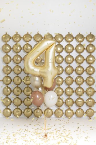 '4'-es számú fólia léggömb, 86 cm, arany