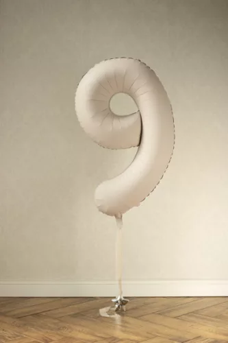 ''9'' számú fólia lufi, 86 cm, világos meleg szürke