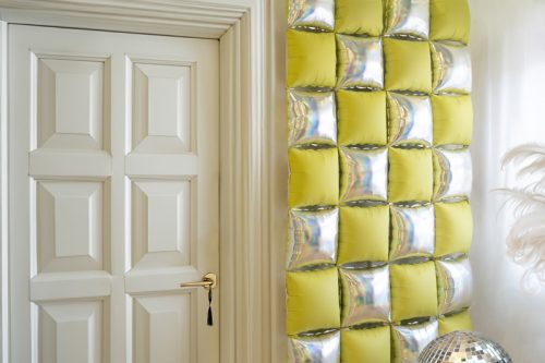 Foil balloon curtain double-sided Square, holographic-neon yellow, 35 x 35 cm (1 pkt / 4 pc.)