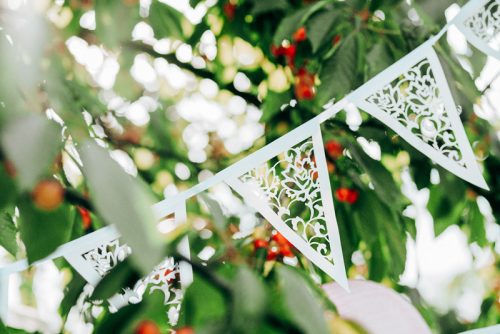 Papírfüzér, gyöngyházfehér, 19,5 x 3 m