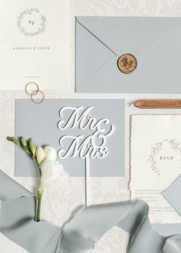 MR & MRS Fehér Akril Torta Díszítő, 16,5 cm