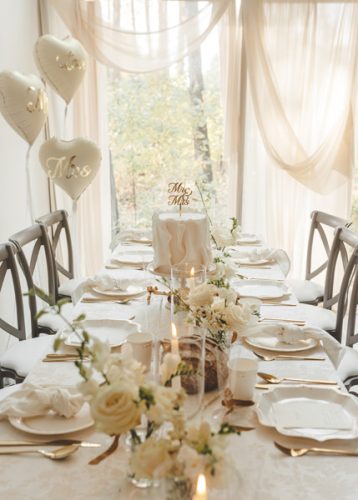 MR & MRS arany akril tortadísz, 16,5 cm