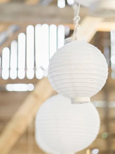 LED-es Fehér színű papír lampion 20 cm