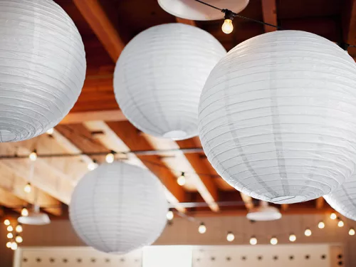 Fehér színű papír lampion 25 cm