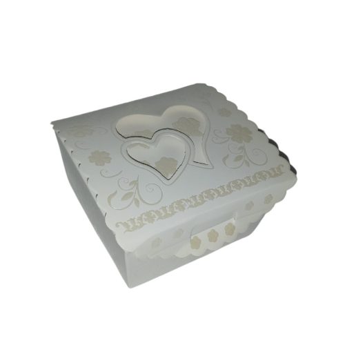 Szív mintás dombornyomott ajándékdoboz
