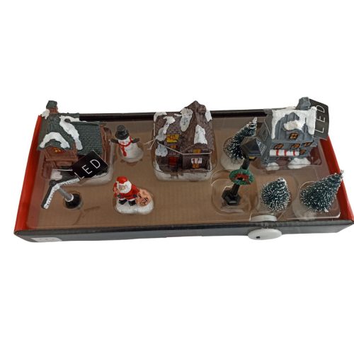 10 részes karácsonyi jelenet világító házikókkal