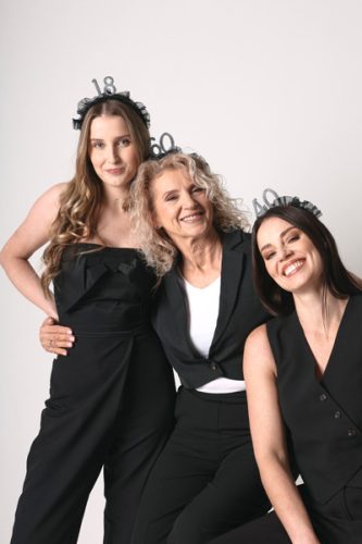 ''18''-as fejpánt fodrokkal és gyöngyökkel