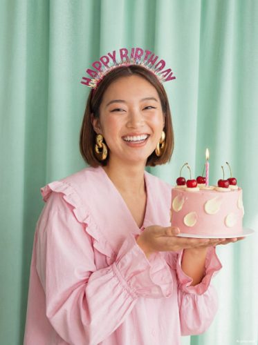 Szülinapi Happy Birthday fejpánt rózsaszín holografikus bojttal, 18x18 cm