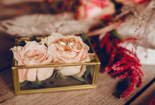 Üvegdoboz, arany, 9x5,5x4 cm