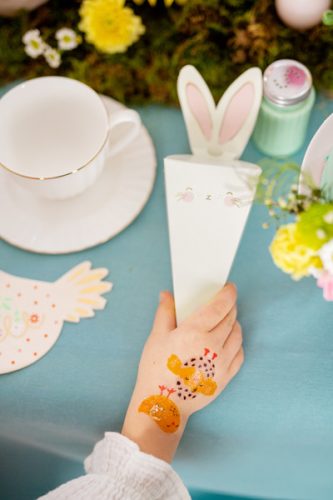 Dobozok Nyulak, keverék, 7,2x26,5x7,2 cm (1 db / 6 db)