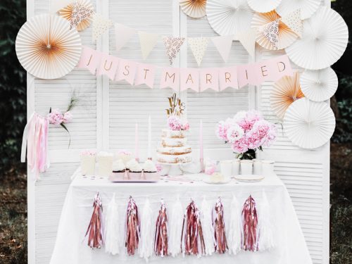 Dekoratív rozetták, törtfehér (1 db / 3 db)