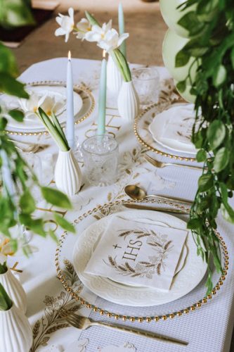 Napkins IHS, 33x33 cm, gold (1 pkt / 12 pc.)