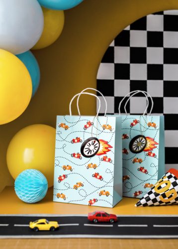 Gift bag Cars, 10.5x18x25  cm, mix