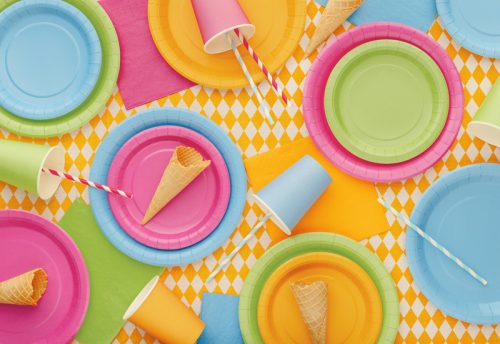 Papír tányérok világos narancssárga színben, 18 cm, 6 db