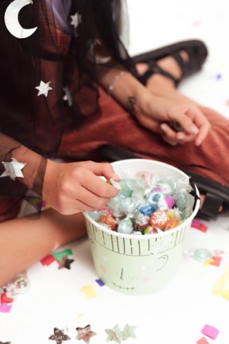 Treat buckets Halloween, 13.5 cm, mix (1 pkt / 2 pc.)