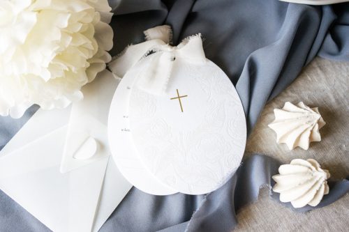 Elsőáldozási meghívók kereszttel, ágakkal és virágokkal, fehér (1 pkt / 10 db.)