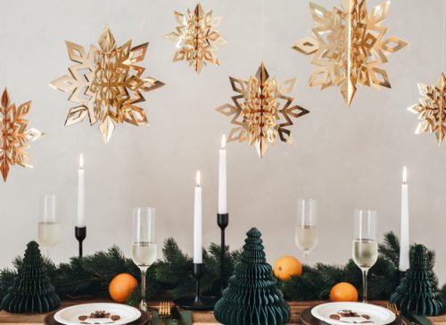 Függesztett dekoráció Hópelyhek, arany, 15-25cm (1 db / 6 db.)
