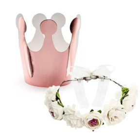 Papír koronák és virág koszorúk